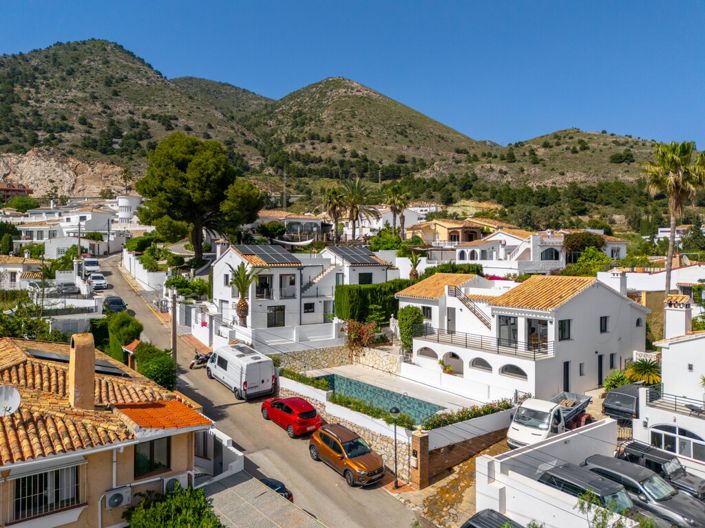 Image No.27-4 Bed Villa for sale