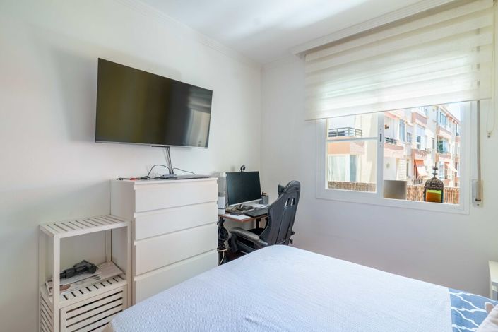 Image No.15-3 Bed Apartment for sale