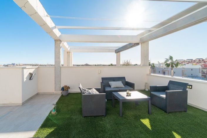 Image No.24-2 Bed Property for sale