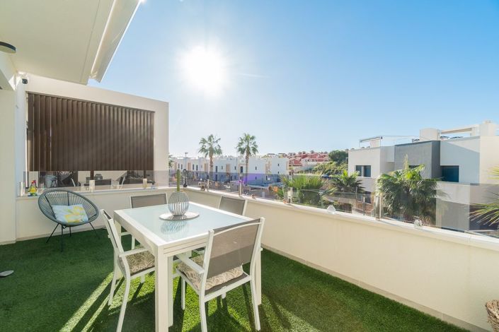 Image No.3-2 Bed Property for sale