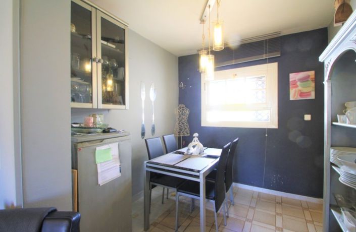Image No.6-3 Bed Townhouse for sale