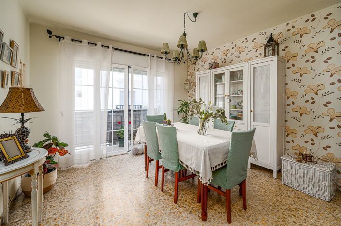 Image No.3-3 Bed Property for sale