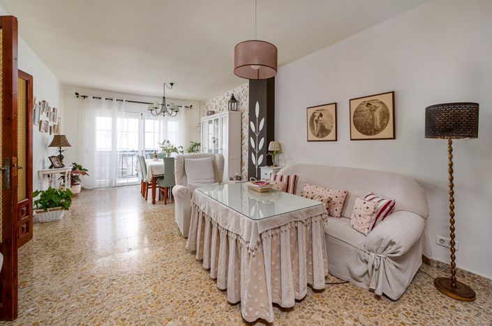 Image No.5-3 Bed Property for sale