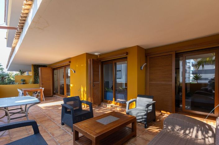 Image No.16-2 Bed Property for sale
