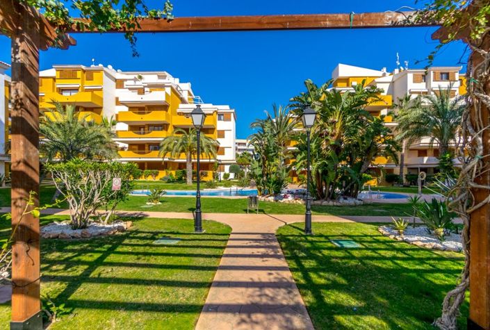 Image No.22-2 Bed Property for sale