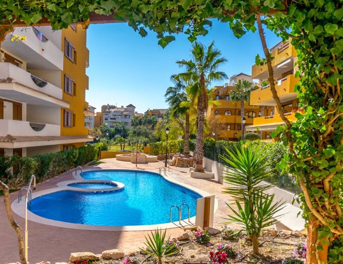 Image No.30-2 Bed Property for sale