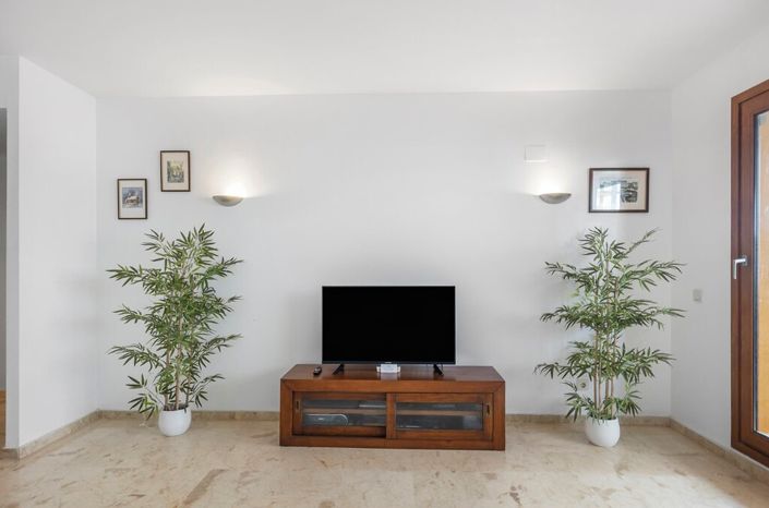 Image No.6-2 Bed Property for sale