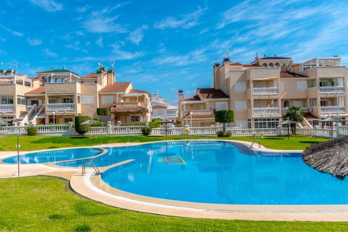 Image No.44-3 Bed Property for sale