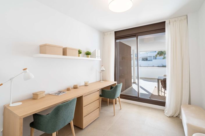 Image No.16-4 Bed Apartment for sale