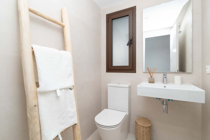 Image No.23-4 Bed Apartment for sale