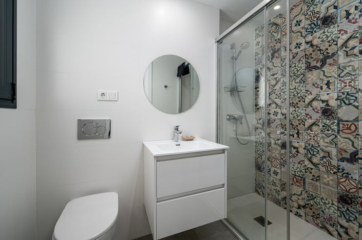 Image No.18-2 Bed Apartment for sale