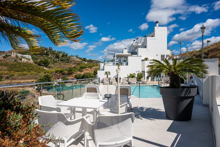 Image No.32-2 Bed Apartment for sale
