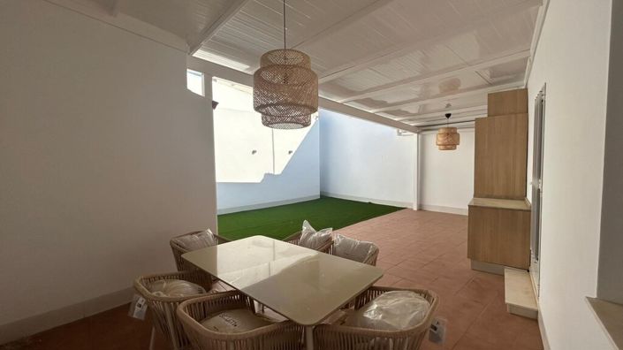 Image No.8-3 Bed Villa for sale