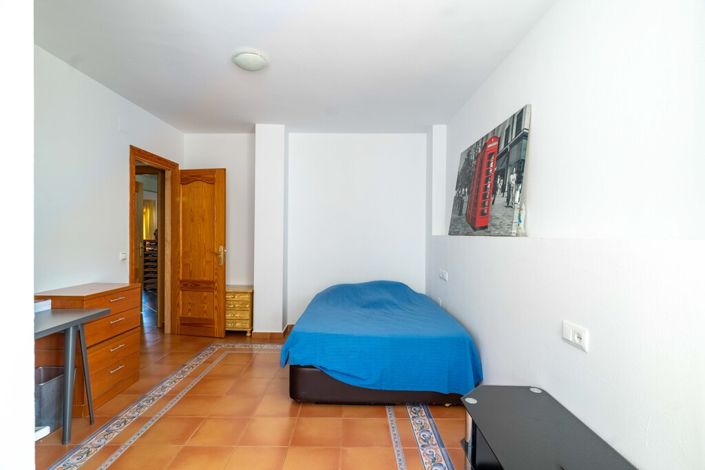 Image No.36-6 Bed Villa for sale