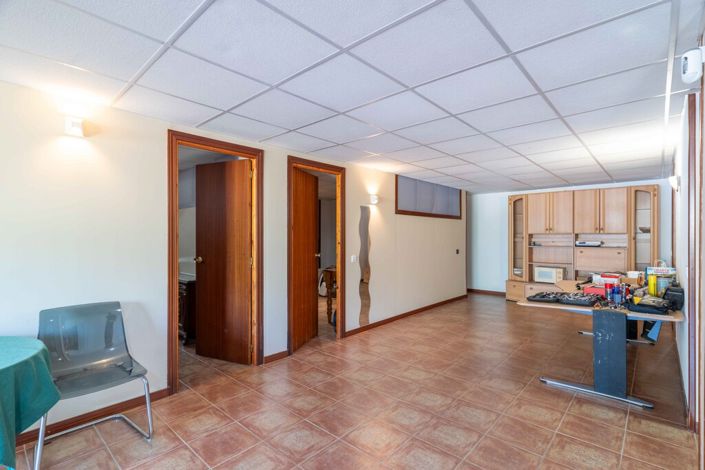 Image No.43-6 Bed Villa for sale