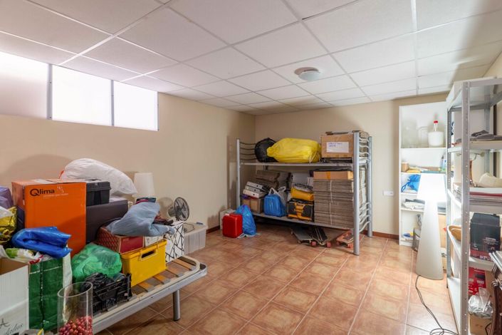 Image No.44-6 Bed Villa for sale