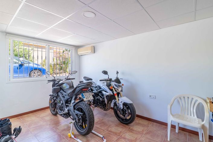 Image No.47-6 Bed Villa for sale