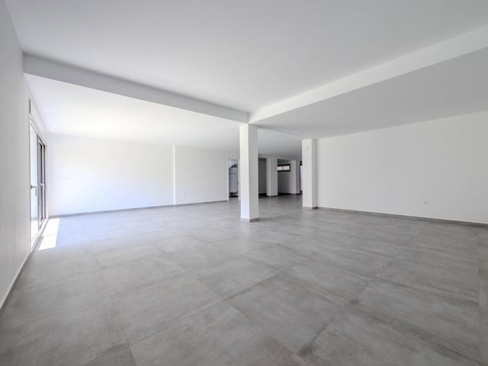 Image No.29-4 Bed Villa for sale