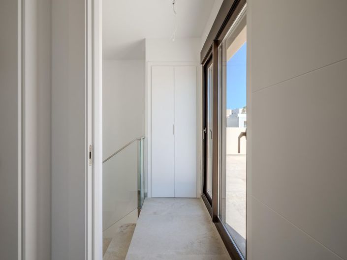 Image No.16-3 Bed Villa for sale