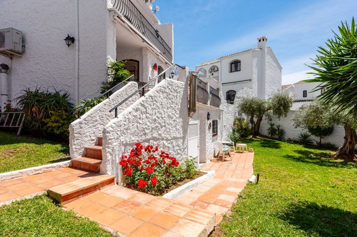 Image No.26-3 Bed Villa for sale