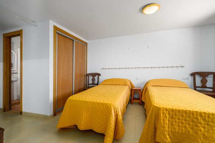 Image No.29-3 Bed Villa for sale