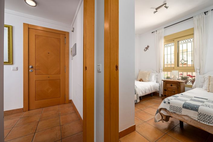 Image No.18-2 Bed Apartment for sale