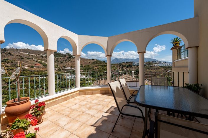 Image No.4-2 Bed Apartment for sale