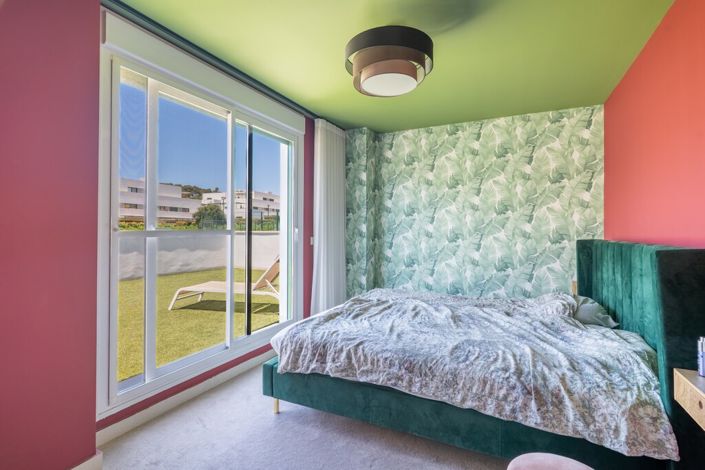 Image No.12-5 Bed Apartment for sale