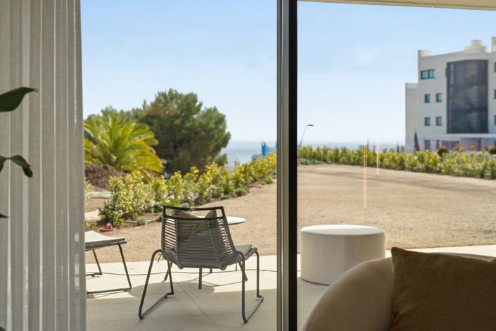 Image No.5-3 Bed Property for sale