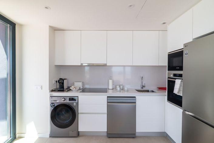 Image No.21-2 Bed Property for sale