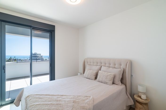 Image No.23-2 Bed Property for sale