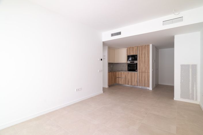 Image No.9-1 Bed Property for sale