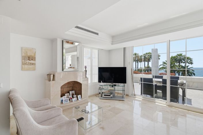 Image No.14-3 Bed Property for sale
