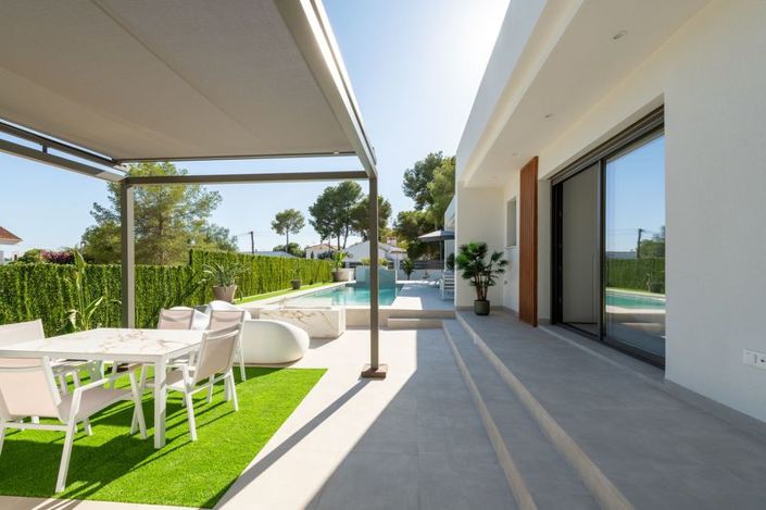 Image No.17-3 Bed Villa for sale