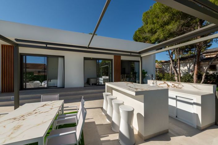 Image No.18-3 Bed Villa for sale