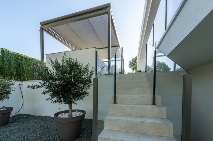 Image No.20-3 Bed Villa for sale
