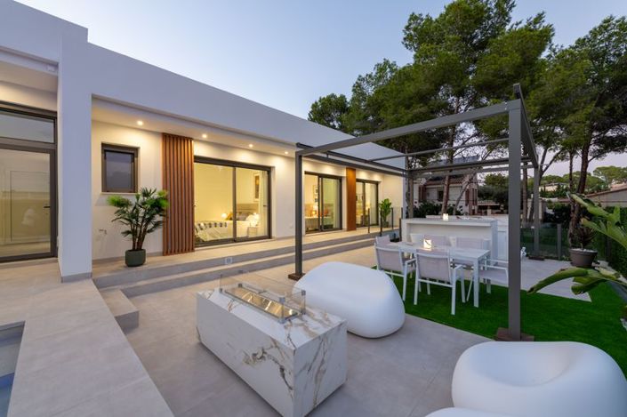 Image No.26-3 Bed Villa for sale