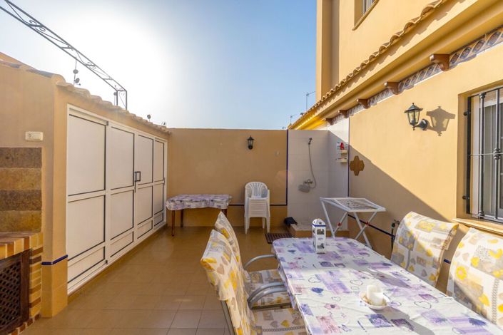 Image No.20-4 Bed Villa for sale