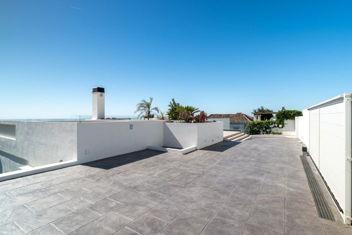 Image No.2-4 Bed Villa for sale