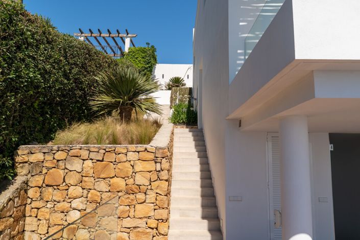 Image No.52-4 Bed Villa for sale