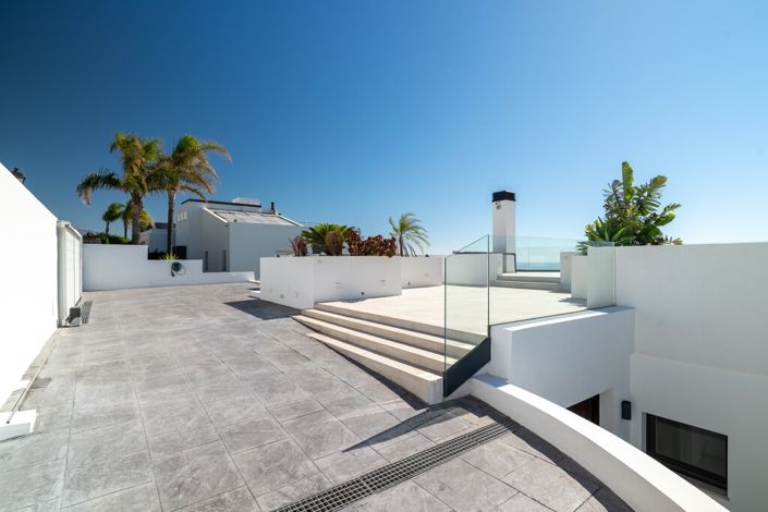 Image No.9-4 Bed Villa for sale