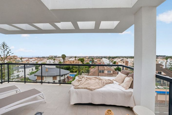 Image No.10-3 Bed Apartment for sale