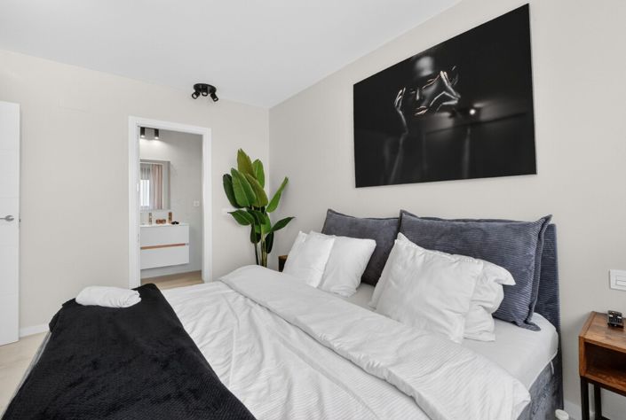 Image No.14-3 Bed Apartment for sale