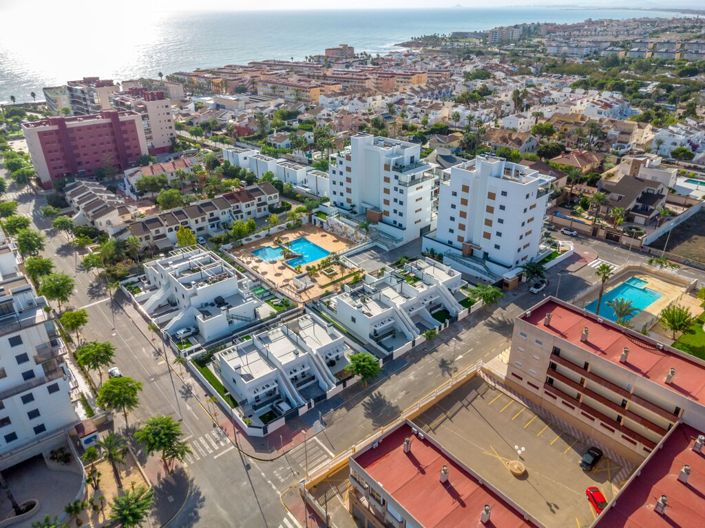 Image No.30-3 Bed Apartment for sale