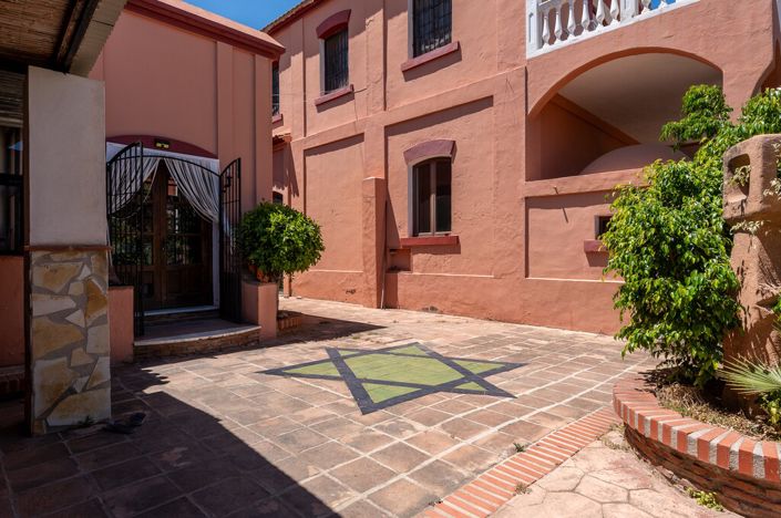 Image No.17-3 Bed Villa for sale