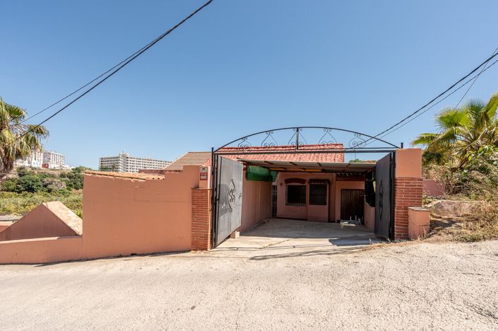 Image No.58-3 Bed Villa for sale