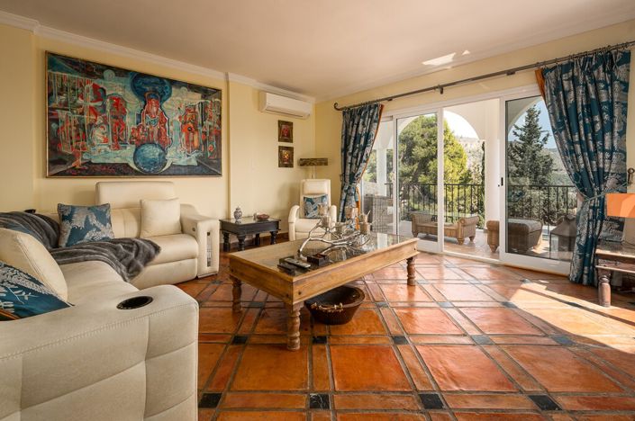 Image No.30-5 Bed Villa for sale