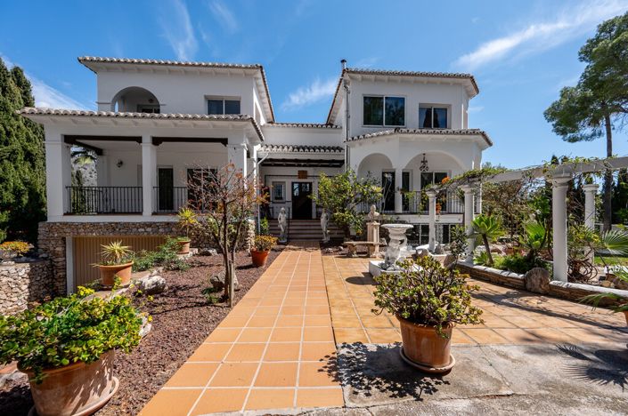 Image No.8-5 Bed Villa for sale