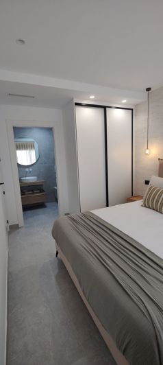 Image No.20-2 Bed Property for sale