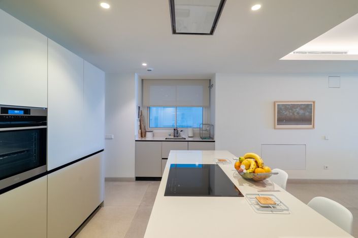 Image No.15-3 Bed Apartment for sale